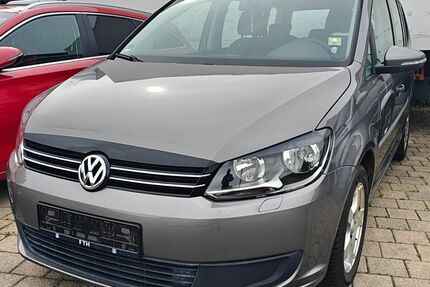VW Touran 258.000 km 3.500 &euro; Kirchvers 35102