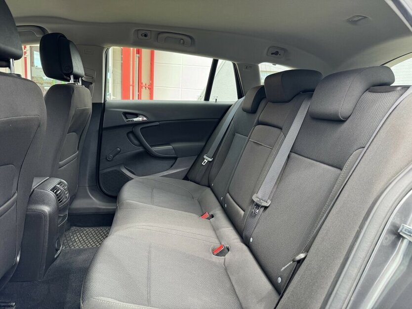 Insignia 1.8 Sportstourer/AHK/NAVI/SHZ/TEMPO/