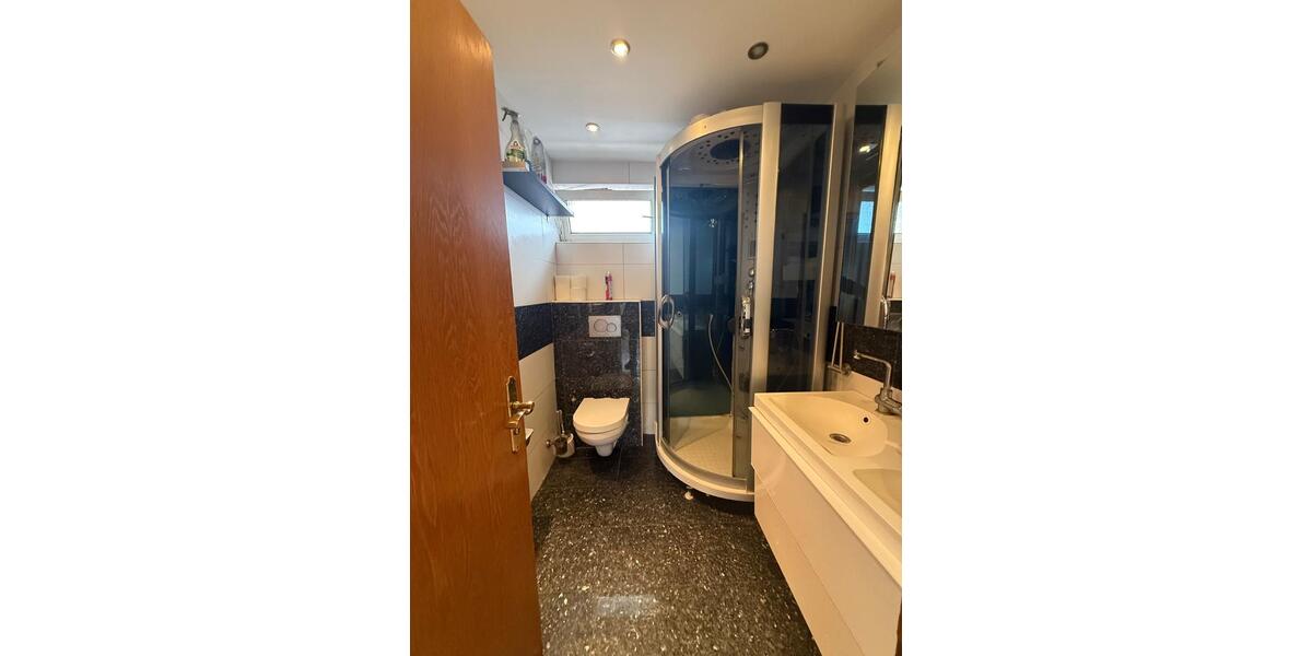 Mehrfamilienhaus, Wohnhaus Obertshausen - 6 Zimmer, 160 m&sup2;, 2.250&euro; | Angebot:26016675