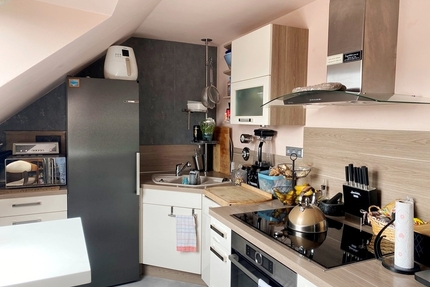 Schöne, großzügige 3,5 Zi.-DG-ETW mit Einbauküche und TG-Stellplatz in Dillingen a. d. Donau
