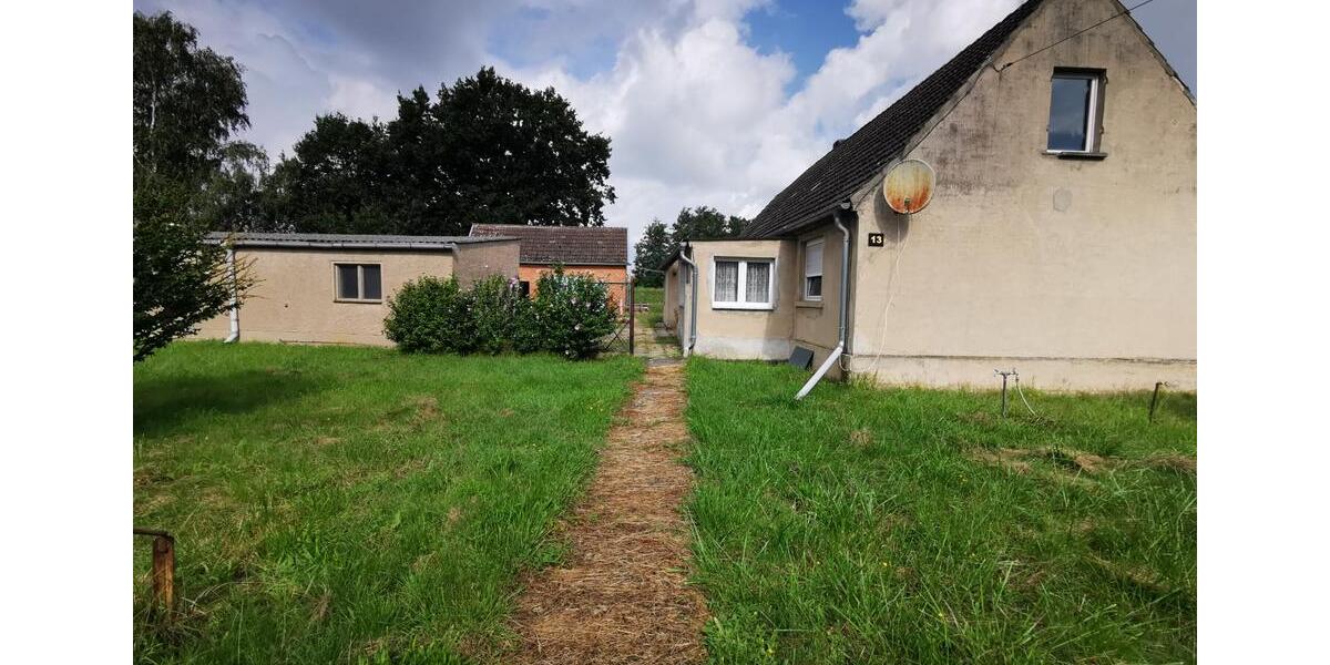 Dein Neubau hier! Grundstück (ca.1900m²) + Haus inkl. Nebengelass 5 zimmer
