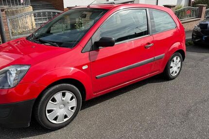 Ford Fiesta 208.000 km 1.249 &euro; nidda 63667