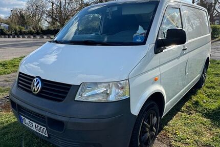 VW T5 Transporter 205.000 km 5.600 &euro; Ketsch 68775