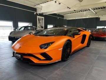Lamborghini Aventador