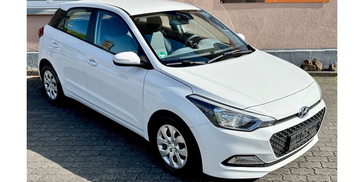 Hyundai i20 140.000 km 5.390 &euro; Gerolstein 54568