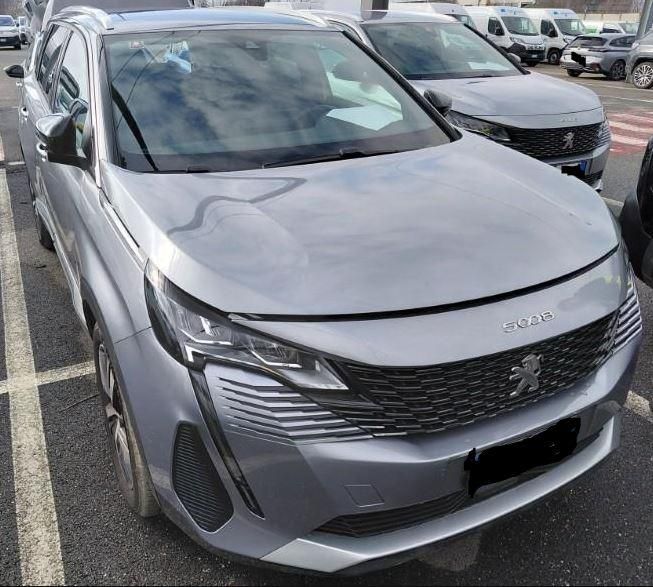 Peugeot 5008 51.760 km 23.980 &euro; Rüsselsheim 65428