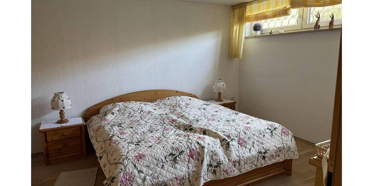 Bungalow Königsbrunn - 7 Zimmer, 194 m&sup2;, 765.000&euro; | Angebot:26488305