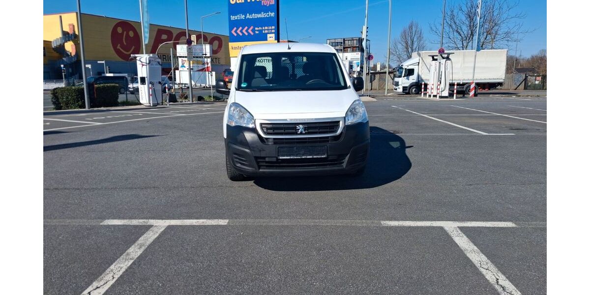 Peugeot Partner 110.000 km 5.950 &euro; Salzkotten 33154