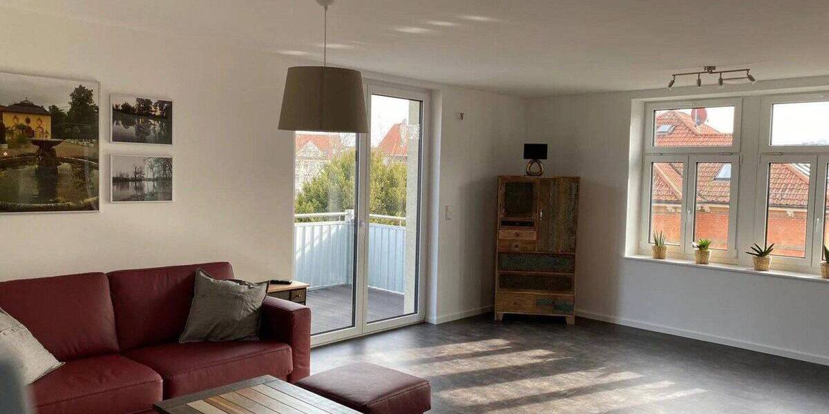 Etagenwohnung Weimar Nordvorstadt - 2 Zimmer, 82 m&sup2;, 880&euro; | Angebot:26841291