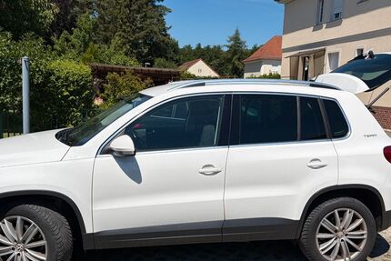 VW Tiguan 220.390 km 3.200 &euro; Lauta 02991