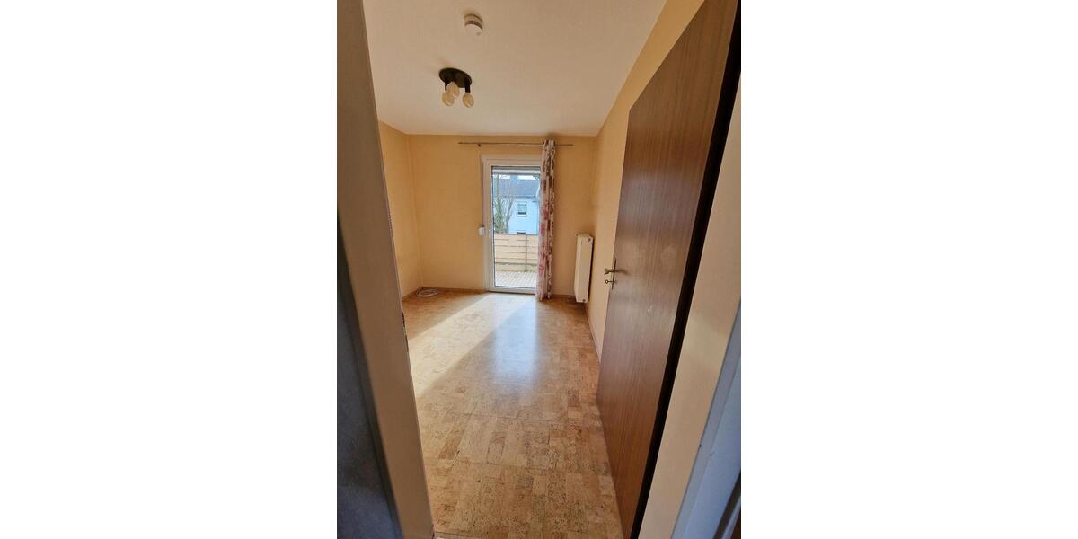 Reihenhaus Vellmar - 4 Zimmer, 100 m&sup2;, 180.000&euro; | Angebot:25823897