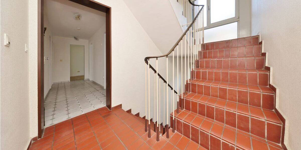 Etagenwohnung Wilhelmshaven Innenstadt - 3 Zimmer, 100 m&sup2;, 155.000&euro; | Angebot:26825637