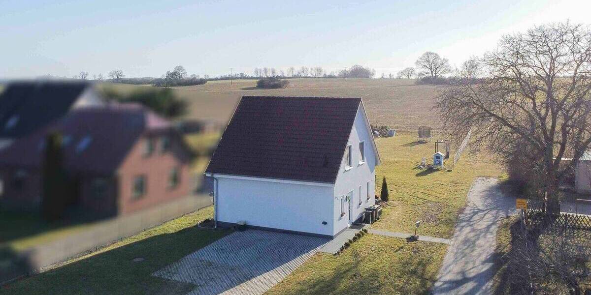Einfamilienhaus Feldberger Seenlandschaft Neuhof - 4 Zimmer, 299.000&euro; | Angebot:26204617