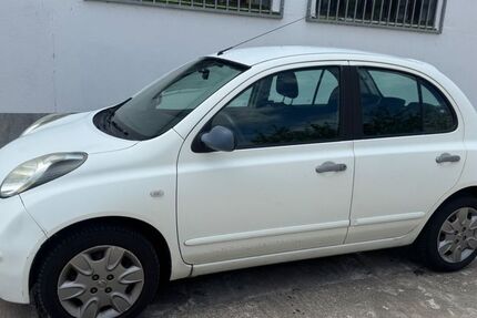 Nissan Micra 178.000 km 1.950 &euro; Groß Kreutz 14550