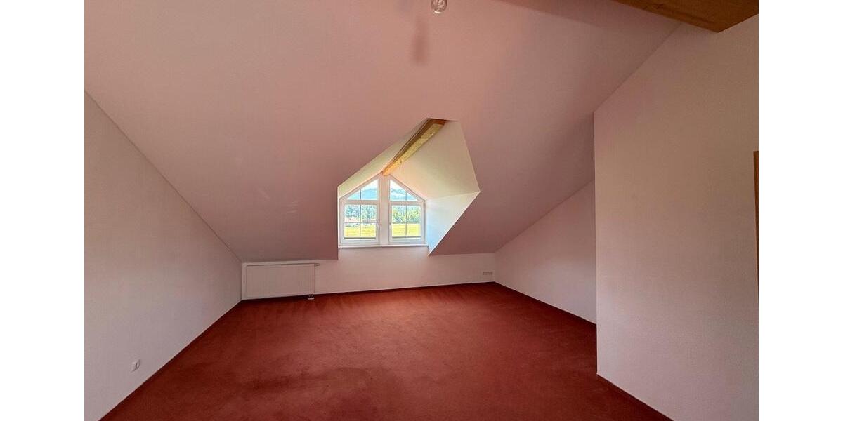 Reihenhaus Rettenberg - 4 Zimmer, 145 m&sup2;, 680.000&euro; | Angebot:27082048
