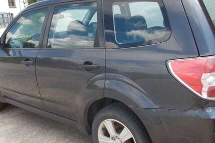 Subaru Forester 197.000 km 2.500 &euro; Schierling 84069
