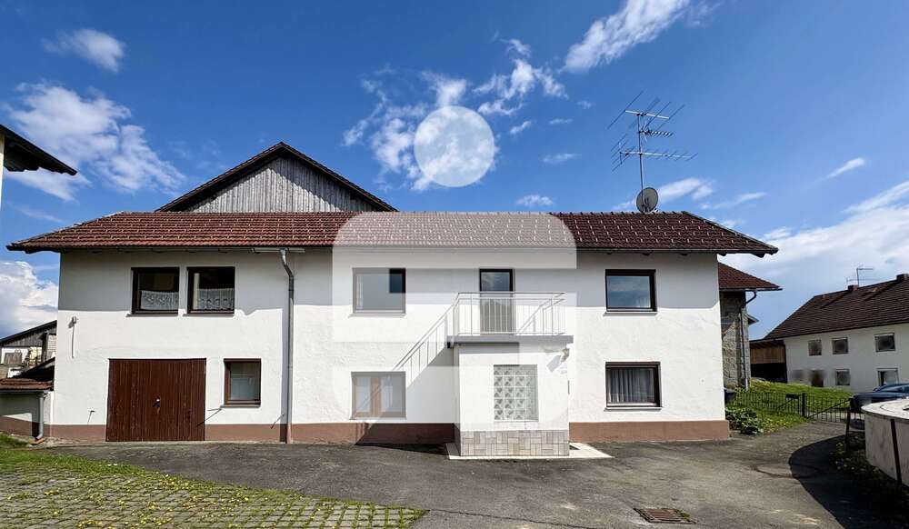Einfamilienhaus Hutthurm - 5 Zimmer, 97 m&sup2;, 125.000&euro; | Angebot:26426099