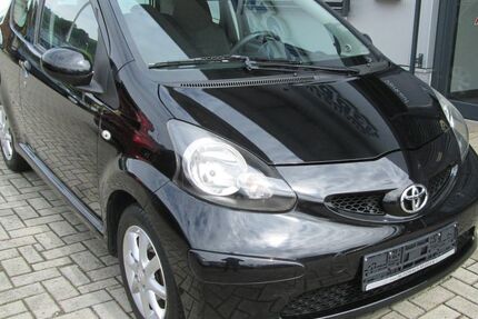 Toyota Aygo (X) 122.400 km 3.400 € Bad Iburg 49186