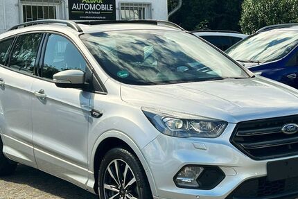 Ford Kuga 82.000 km 13.999 € Wiesbaden 65199