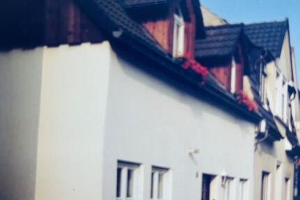 Haus Herford - 3 Zimmer, 100 m&sup2;, 990&euro; | Angebot:26229009