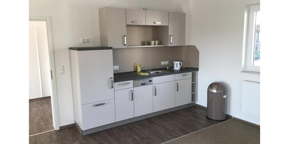 Büro 114 m² (1. OG) mit Stellplätzen und Lagerräumen zimmer