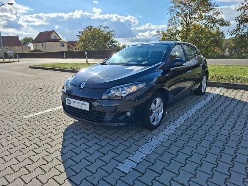 Renault Megane 131.336 km 4.300 € Borna 04552