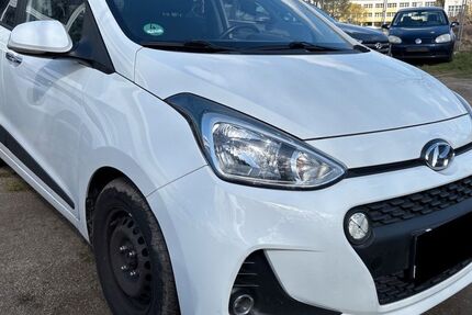 Hyundai i10 60.000 km 9.790 &euro; Willmering 93497