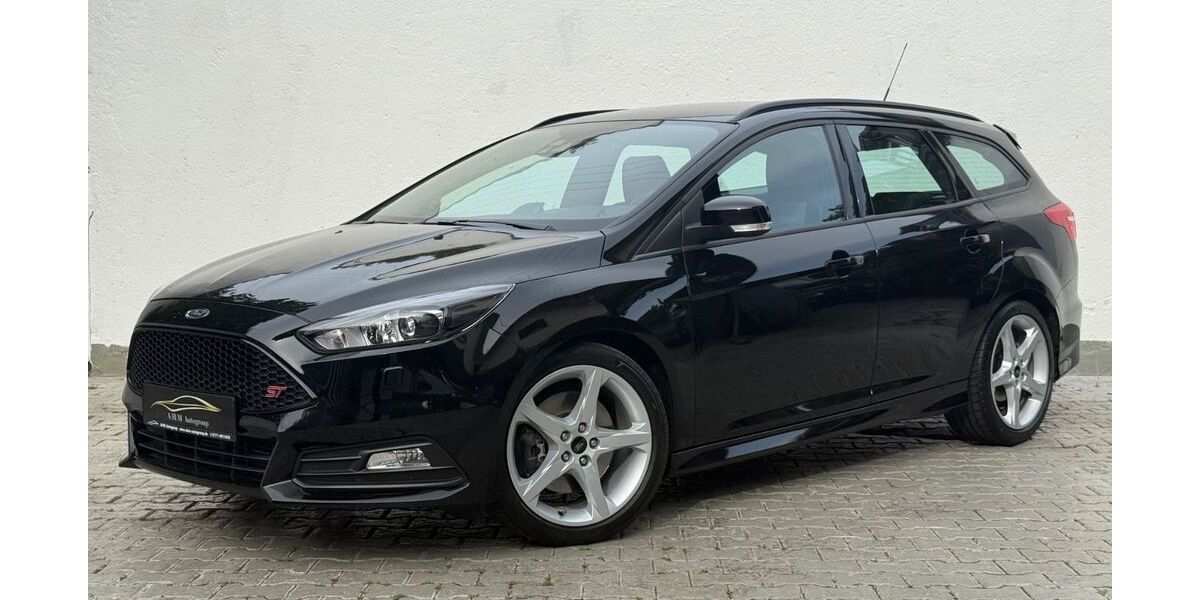 Ford Focus 84.000 km 15.480 &euro; Fürstenfeldbruck 82256