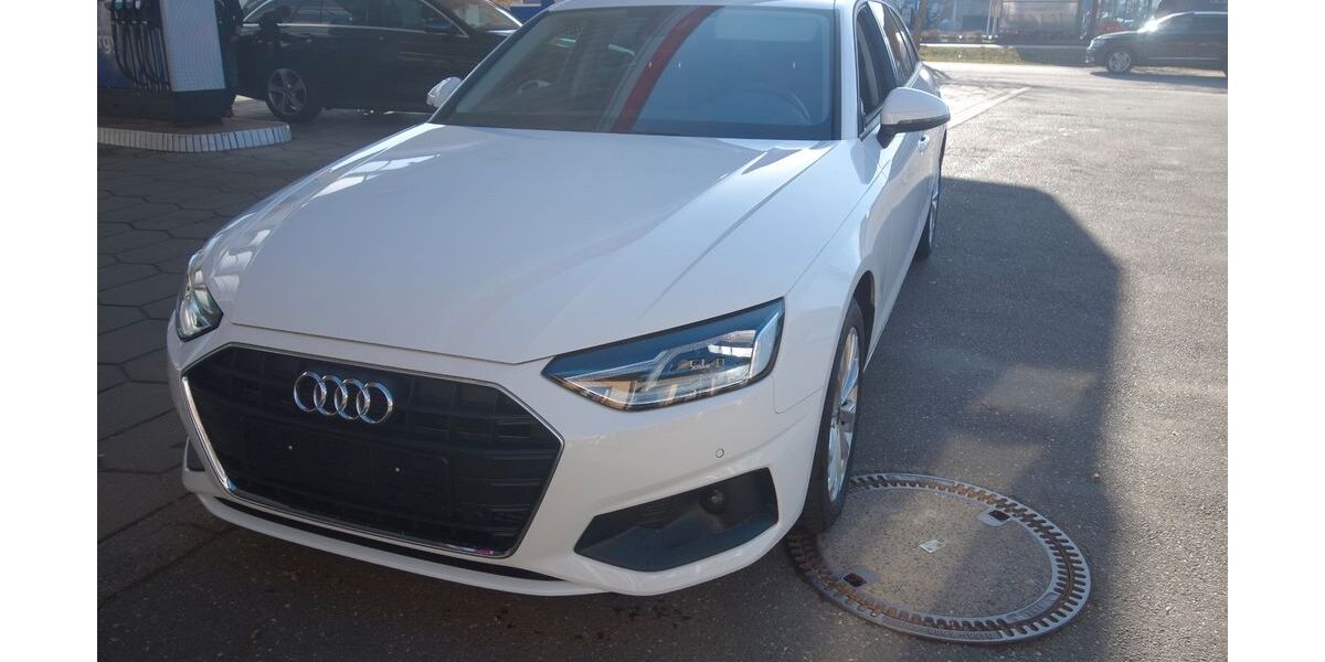 Audi A4 23.900 km 30.500 &euro; Berg 92348
