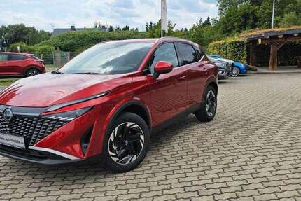 Nissan Qashqai 4.000 km 29.990 &euro; Kretzschau OT Grana 06712