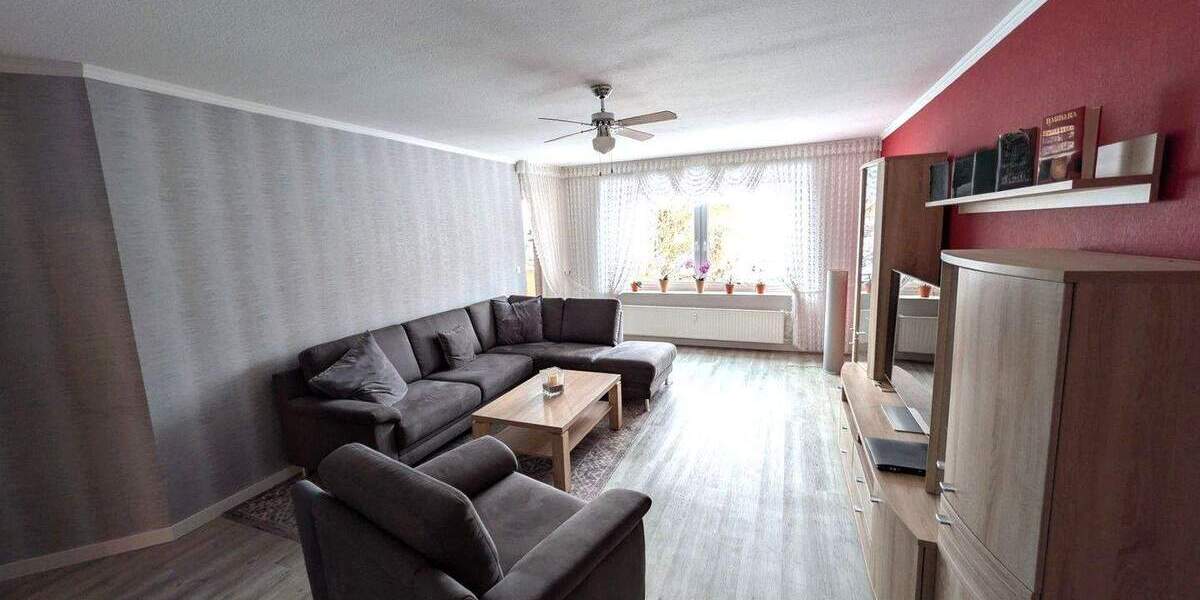 Etagenwohnung Glinde - 3 Zimmer, 97 m&sup2;, 1.305&euro; | Angebot:25899450