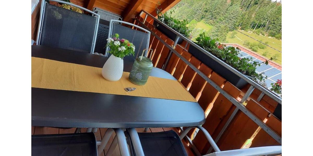 Dachgeschoßwohnung Gengenbach - 4 Zimmer, 140 m&sup2;, 1.400&euro; | Angebot:26398178