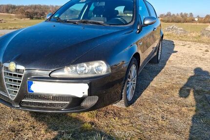 Alfa Romeo 147 172.750 km 2.900 &euro; Neufahrn in Niederbayern 84088