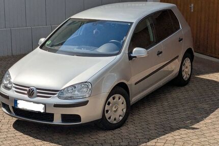 VW Golf 89.905 km 5.400 &euro; Waldshut-Tiengen 79761