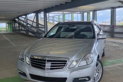 Mercedes-Benz E 200 91.500 km 10.500 &euro; Siegburg 53721