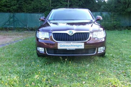 Skoda Superb 50.700 km 9.600 € Trusetal 98596