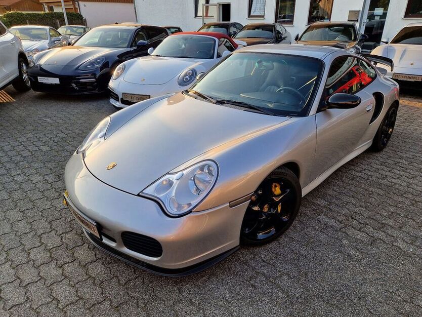 996