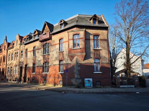 großer charmanter Altbau... im Zentrum von Köthen 4 zimmer