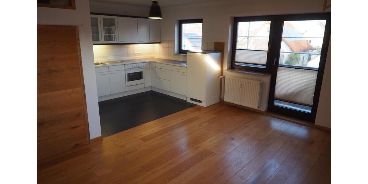 Dachgeschosswohnung mit Balkon und Stellplatz in Offenbach 76877 2 zimmer