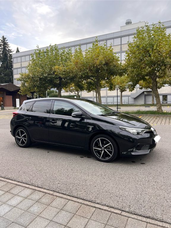 Toyota Auris 86.500 km 14.800 € Seelbach 77960