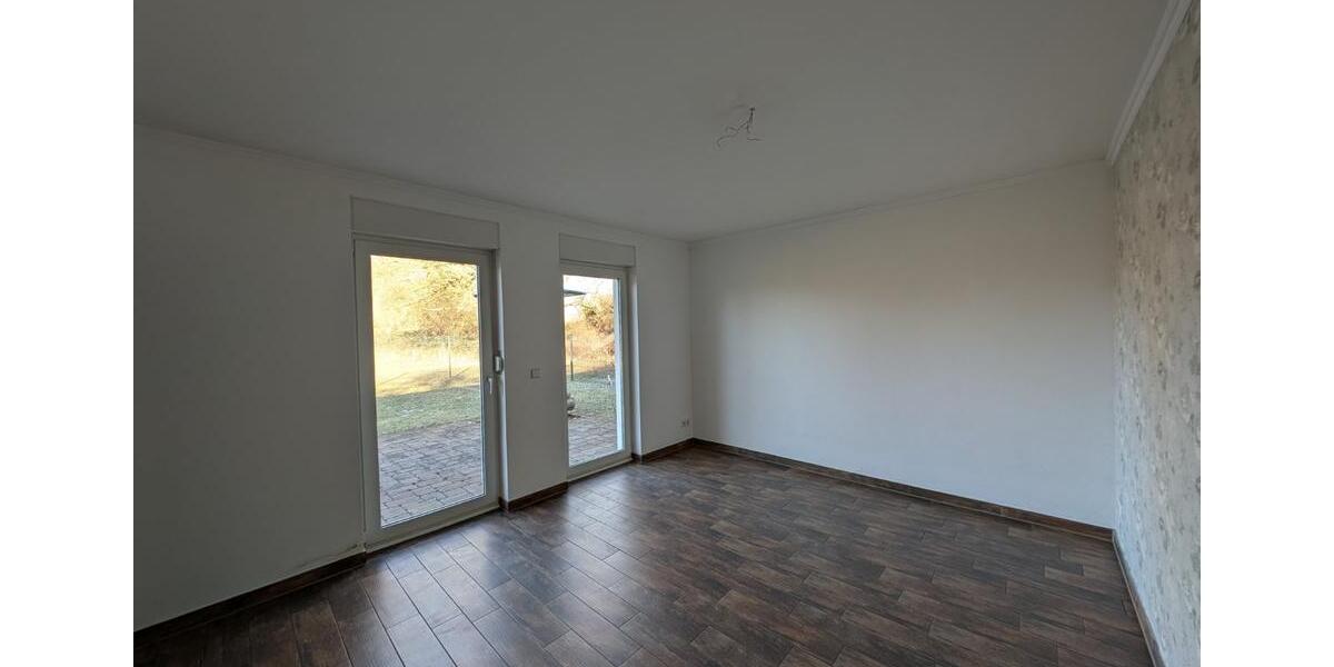 Bungalow Rathenow - 3 Zimmer, 117 m&sup2;, 1.200&euro; | Angebot:24736992