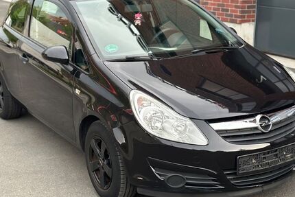 Opel Corsa 126.000 km 1.999 &euro; Essen 45326
