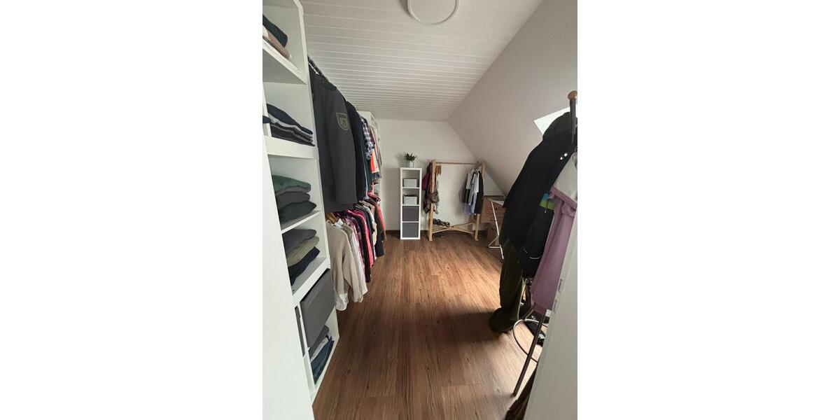 Dachgeschoßwohnung Visselhövede - 5 Zimmer, 155 m&sup2;, 1.000&euro; | Angebot:25434035