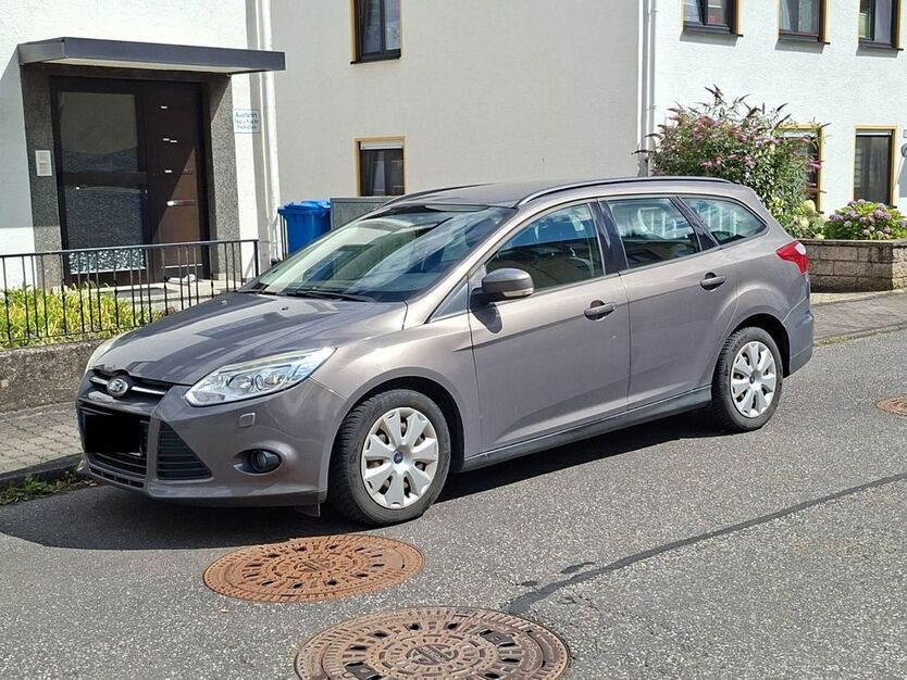 Ford Focus 123.492 km 6.000 € Koblenz 56072