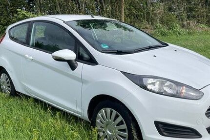 Ford Fiesta 130.000 km 4.333 &euro; Löptin 24250