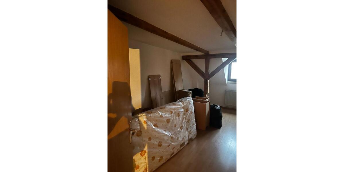 Dachgeschoßwohnung Großenhain - 3 Zimmer, 100 m&sup2;, 500&euro; | Angebot:26322826