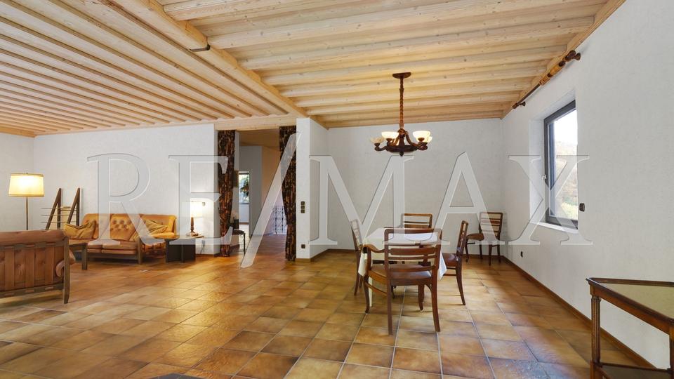 Einfamilienhaus Idstein - 5 Zimmer, 185 m&sup2;, 1.800&euro; | Angebot:26065494
