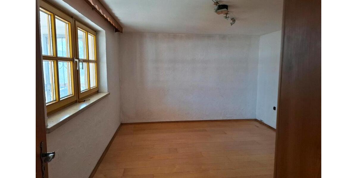 Mehrfamilienhaus, Wohnhaus Töging am Inn - 7 Zimmer, 202 m&sup2;, 475.000&euro; | Angebot:26749998