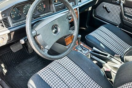 Mercedes 190