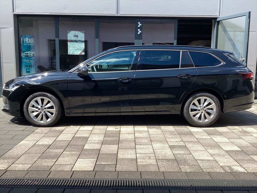 Skoda Superb 22.457 km 32.950 € Schmallenberg-Niederberndorf 57392